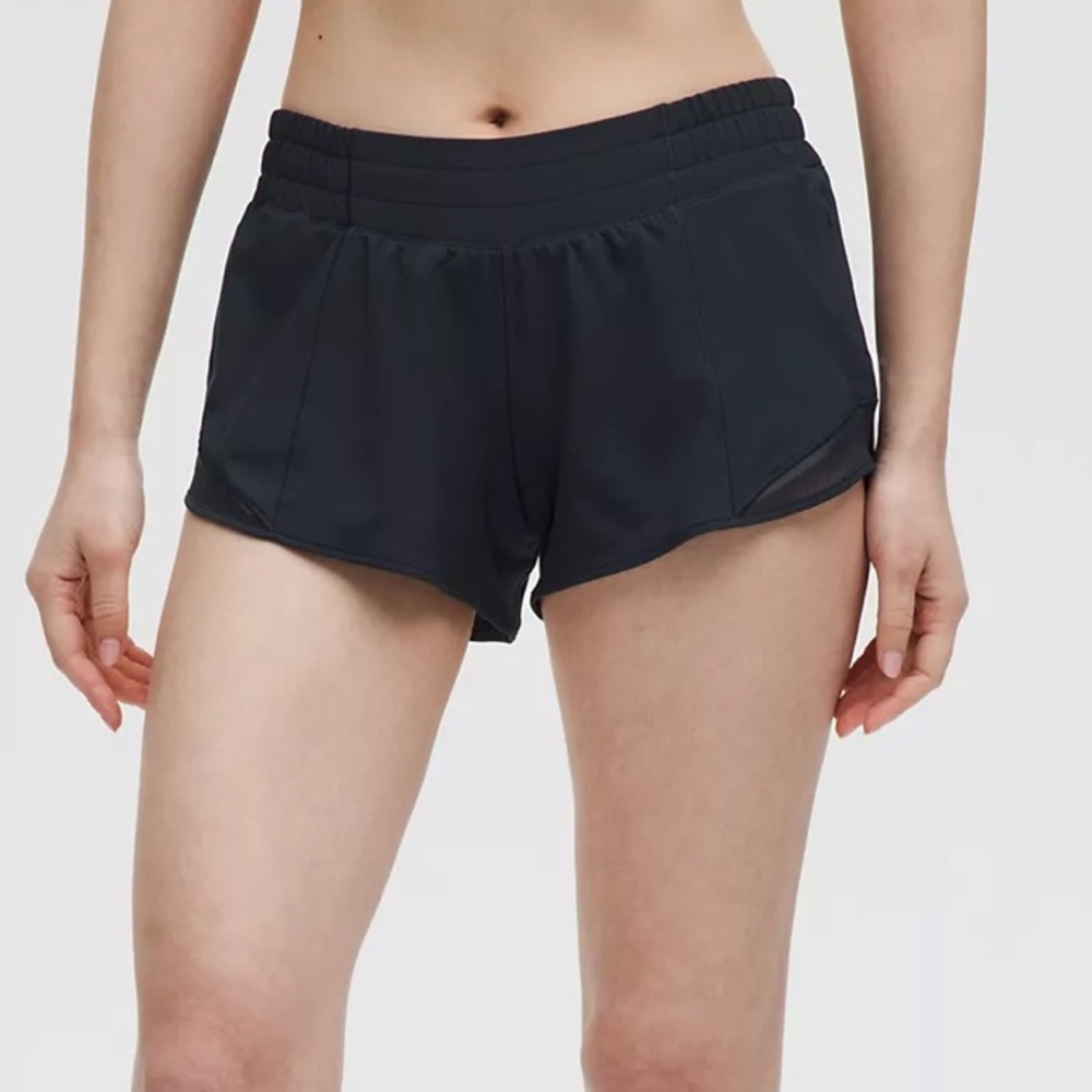 Lululemon Navy Hotty Hot Low-Rise Lined Short 2.5"